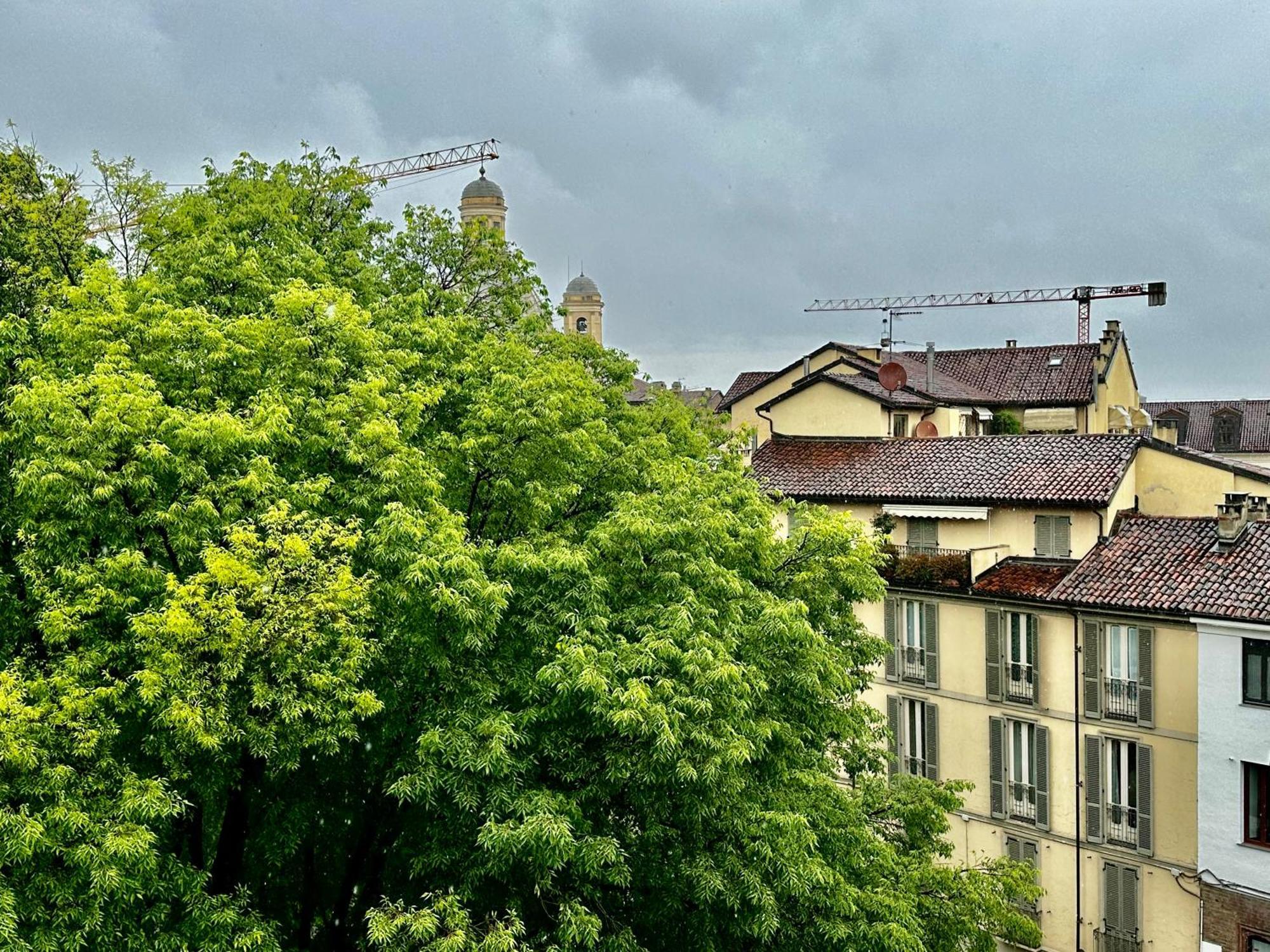 Il Balconcino Del Centro Storico Lägenhet Turin Exteriör bild