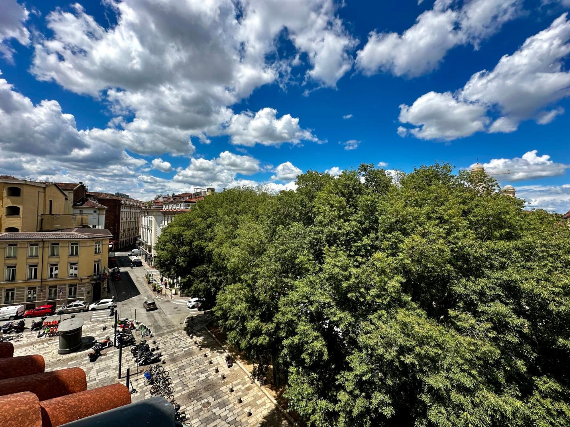 Il Balconcino Del Centro Storico Lägenhet Turin Exteriör bild